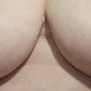 Naturallookingmilf: , , 